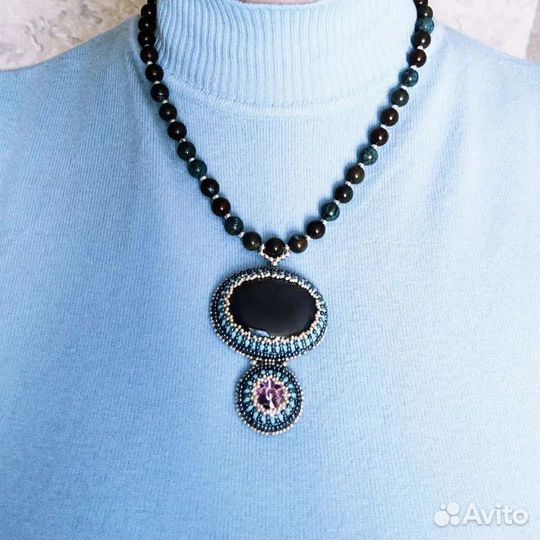 Классическая подвеска с камнем