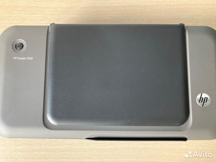 Принтер цветной струйный HP DeskJet 1000 - J110a