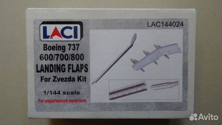 Boeing-737 8 / 7 1/144 Revell Звезда и +доп декали