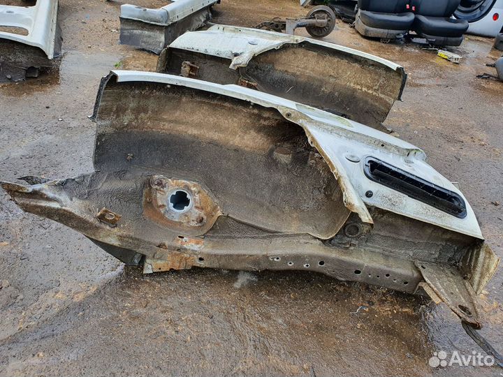 Крыло заднее левое Nissan Almera Classic B10