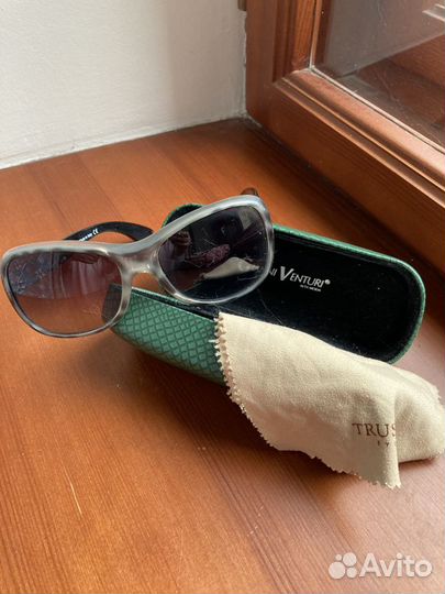 Солнцезащитные очки женские