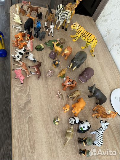 Звери деагостини с тележкой садовой