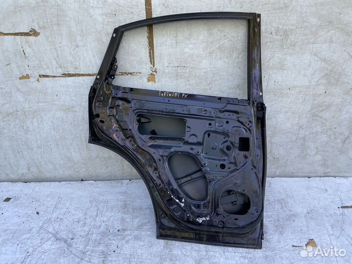 Infiniti fx 35 задняя левая дверь