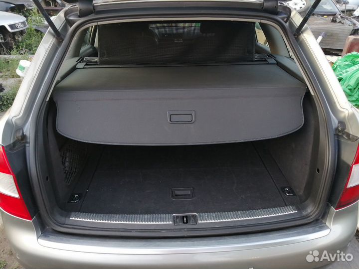 Шторка багажника Ауди А4 В6