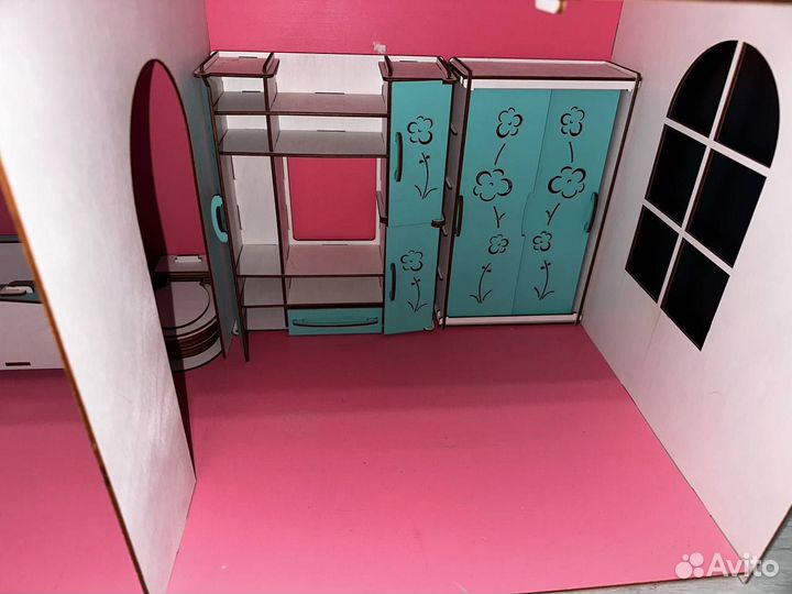 Домик кукольный с мебелью