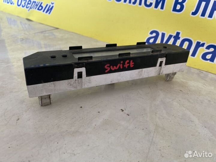 Часы Suzuki Swift