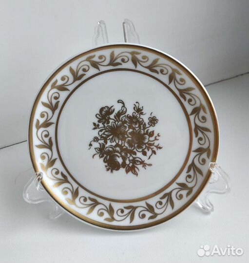 Тарелочка фарфоровая