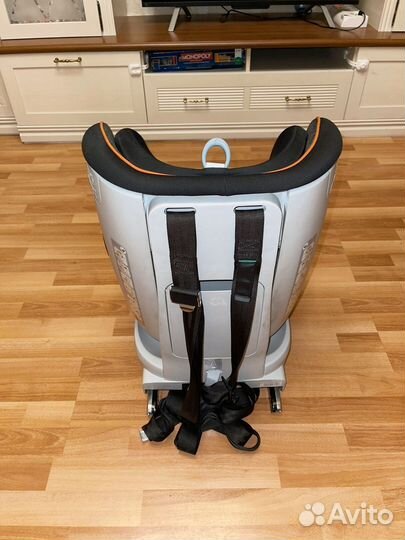 Автомобильное кресло britax romer trifix