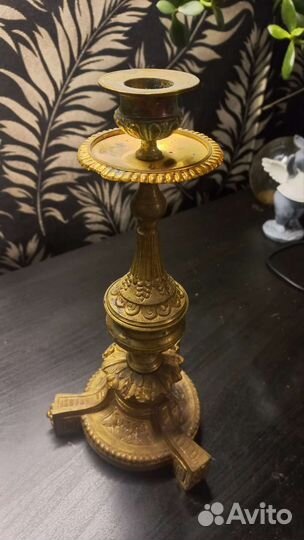 Старинный подсвечник