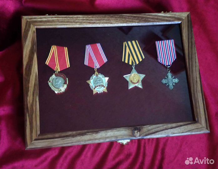 Рамки из ценных пород дерева (зебрано) для наград