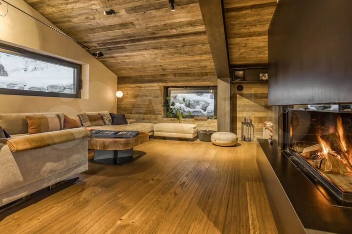 Дом 320 м² на участке 12 сот.