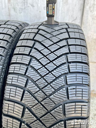 Pirelli Ice Zero FR 225/45 R19