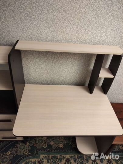 Рабочий стол для школьника бу