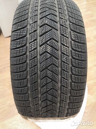 Pirelli Scorpion Winter 315/30 R22