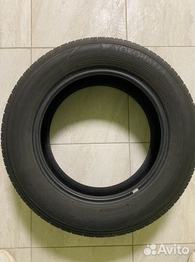 Yokohama Avid S34B 215/60 R16 94H