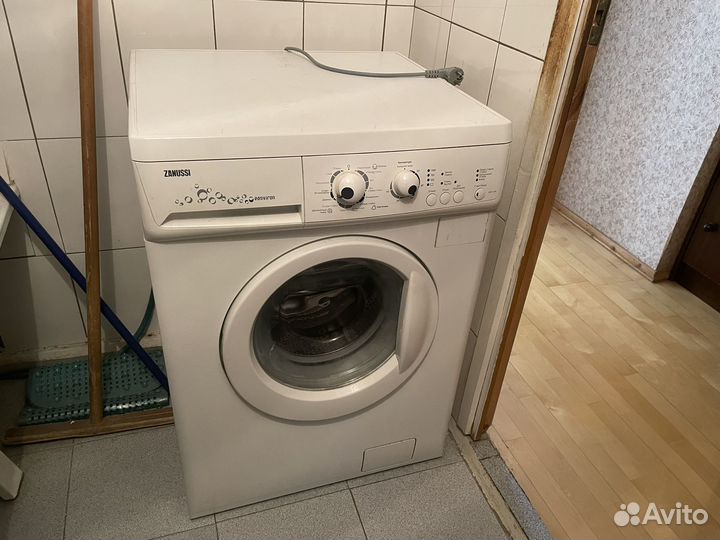 Стиральная машина zanussi