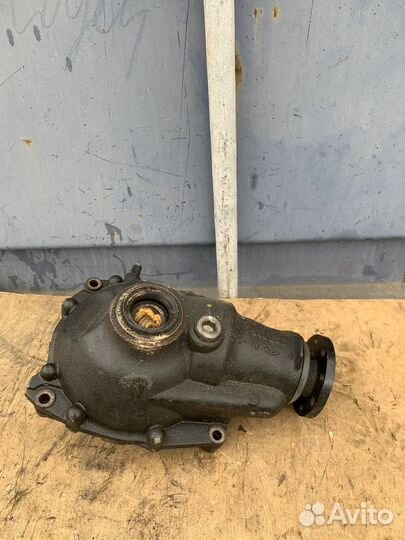 Редуктор BMW X3 2008 E83 2.5L 3.0L передний 4.44