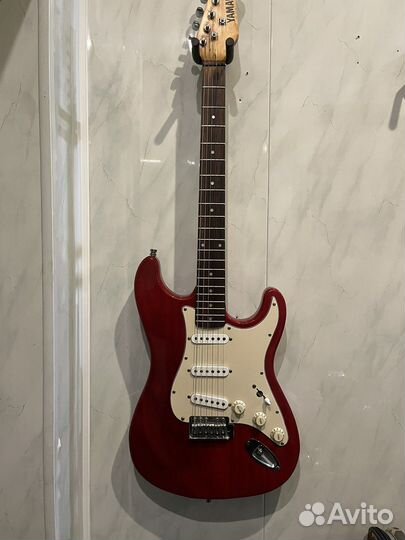 Yamaha stratocaster