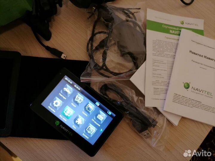 Автомобильный навигатор Navitel