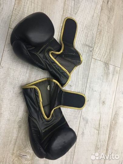 Боксерские перчатки 12 oz adidas