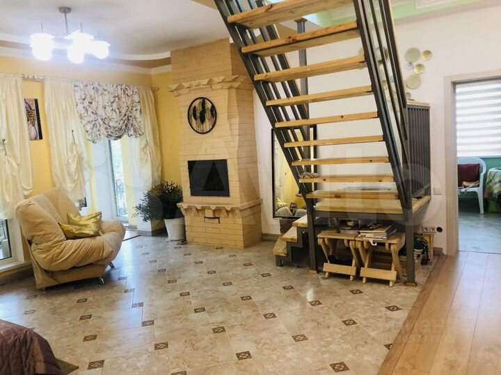 Дом 170 м² на участке 14,9 сот.