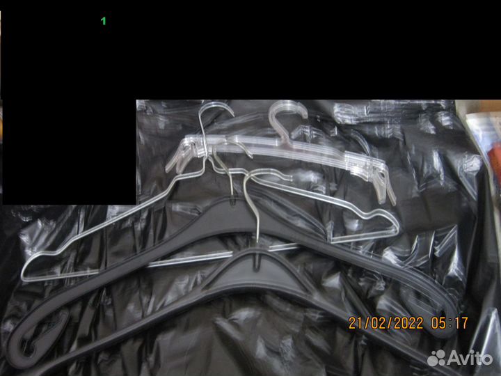 Вешалки плечики