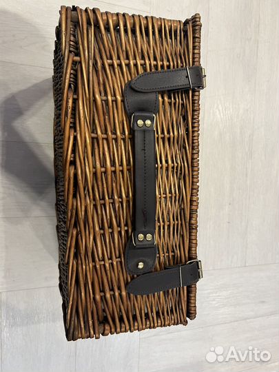 Корзина для пикника плетеная