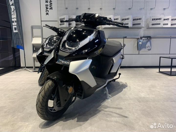 Электроскутер zeeho AE8S+