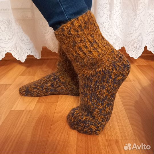 Тёплые шерстяные носки,вязаные спицами