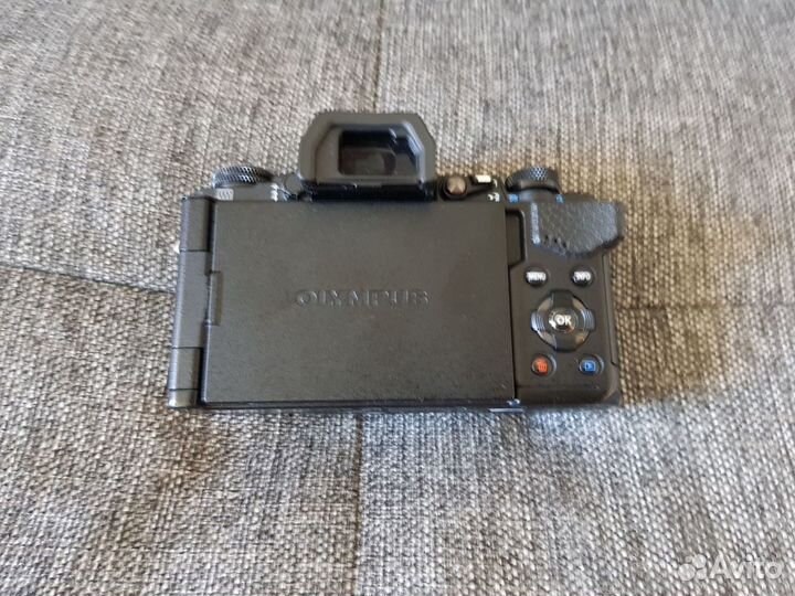 Продам фотоаппарат Olympus 5 mark 2