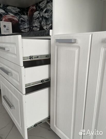 Кухонный гарнитур угловой мдф 1,40х2,20