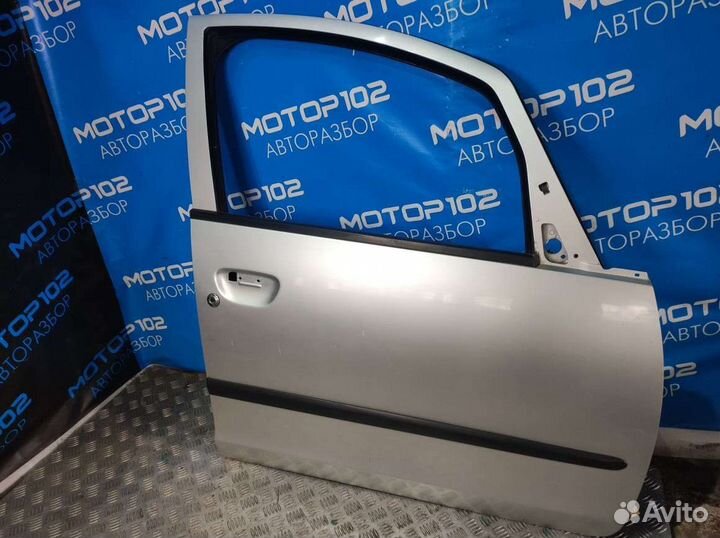 Дверь передняя правая Mitsubishi colt 6