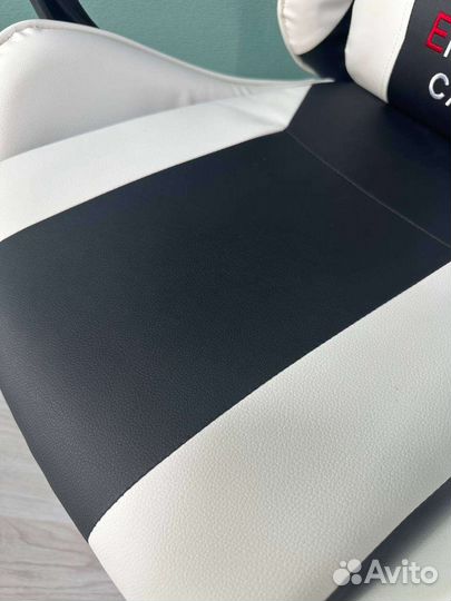 Компьютерное игровое кресло новое