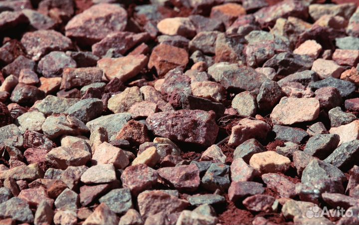 Щебень гравийный в наличии с доставкой