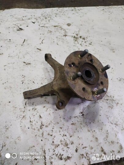 Поворотный кулак левый Hyundai accent 1