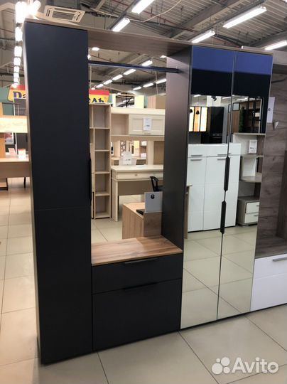 Прихожая новая