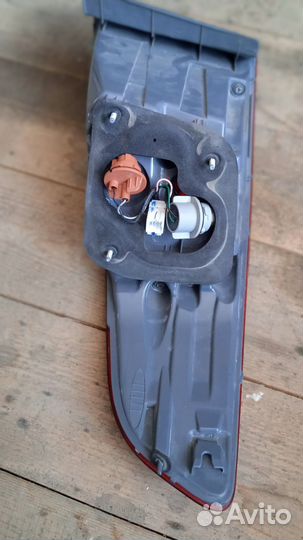 Фонарь левый внешний kia rio 3