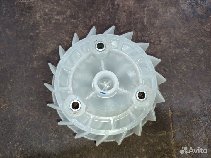 Крыльчатка охлаждения Honda Dio AF68 Japan