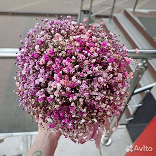 Нежная коробочка с гипсофилой