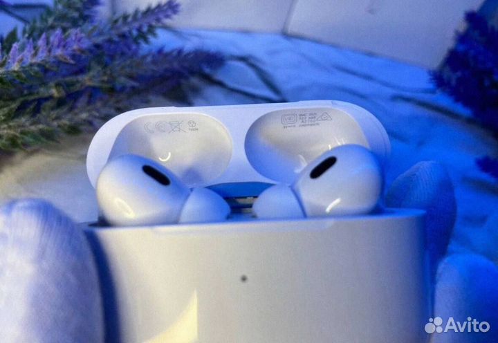 Подарок на Новый год: Apple Watch + AirPods