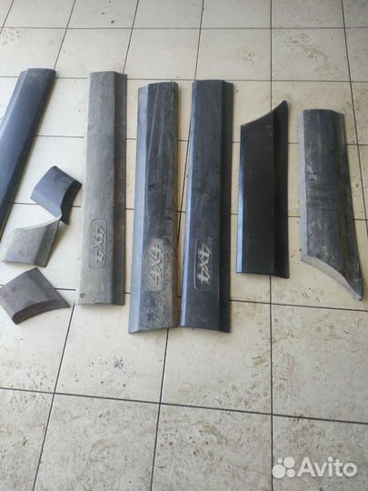 Обивка форточки багажника. Нива Шевроле