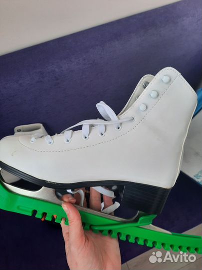 Коньки фигурные nikole