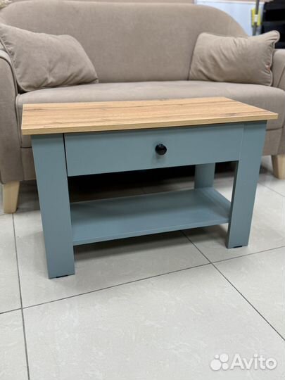 Журнальный столик
