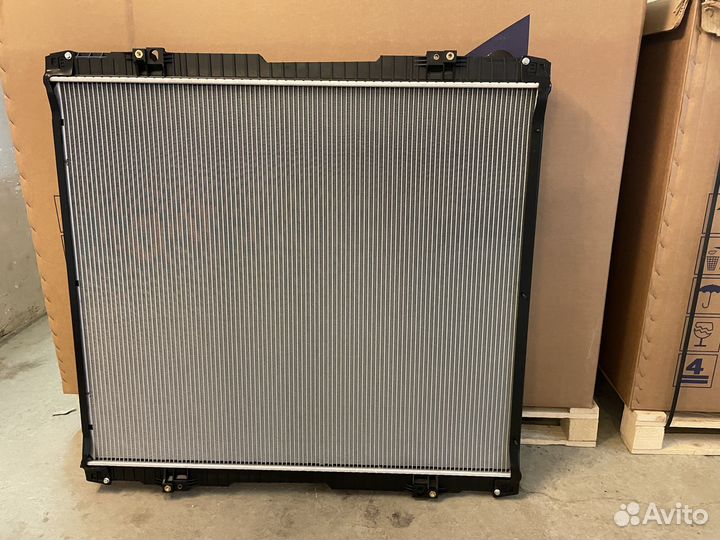 Радиатор Scania с рамкой