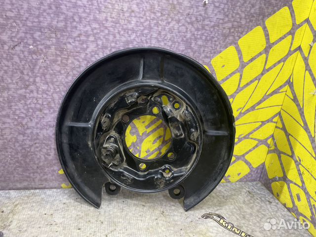 Пыльник тормозного механизма Juke F15 1.6 4x4 turb