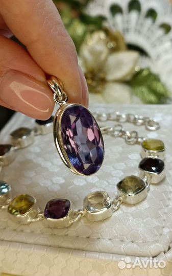 Кулон с александритом