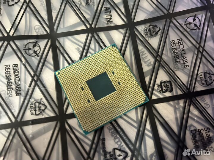 Процессор AMD ryzen 7pro 2700