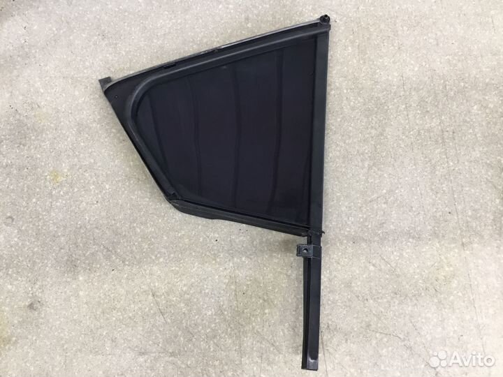 Стекло двери задней левой Skoda Octavia (A7) 2013