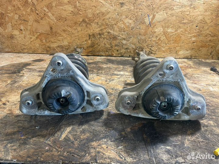 Стойки передние Ауди A4 B6 B7