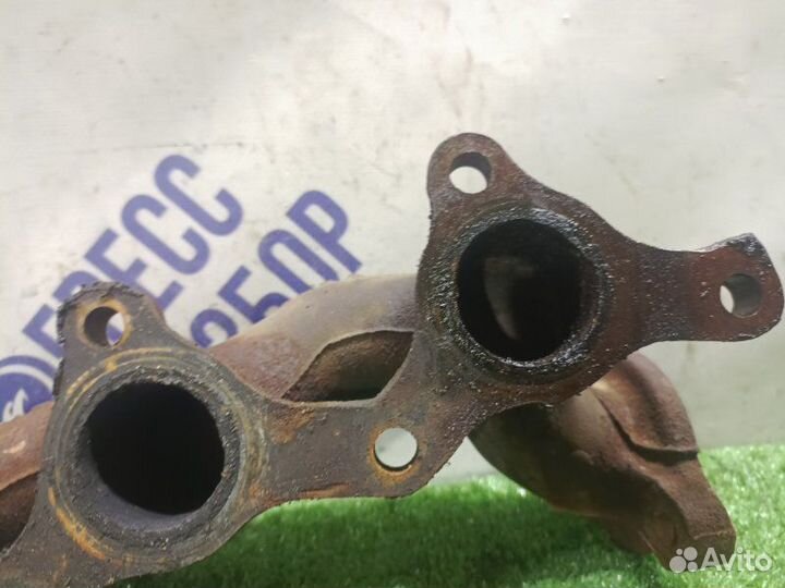 Выпускной коллектор правый Mitsubishi Montero